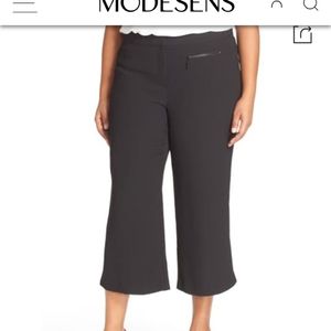 NWT 22W Vince Camuto Black Culotte Pants